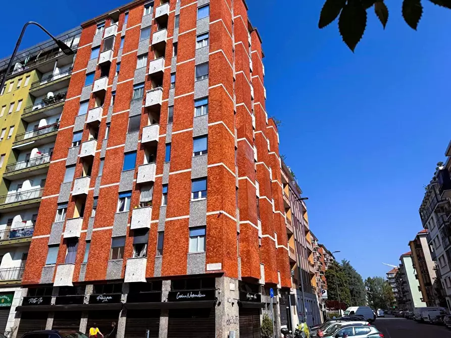 Immagine 29 di Appartamento in vendita  in Via Dei Tulipani 1 a Milano