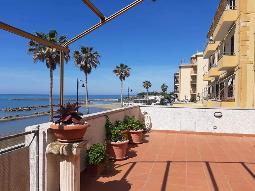 Immagine 1 di Bilocale in affitto  in Via Licia 22 a Anzio