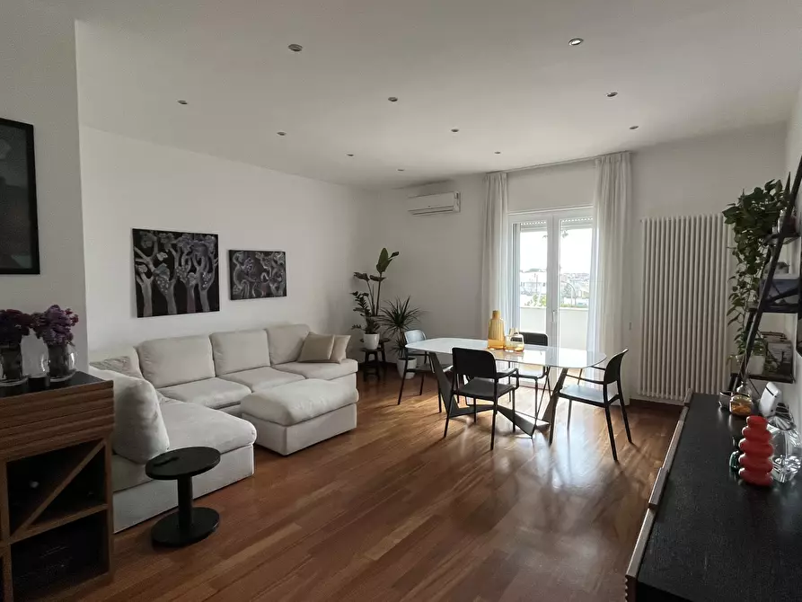 Immagine 12 di Trilocale in vendita  in Via Pasquale Micelli 7 a Lecce