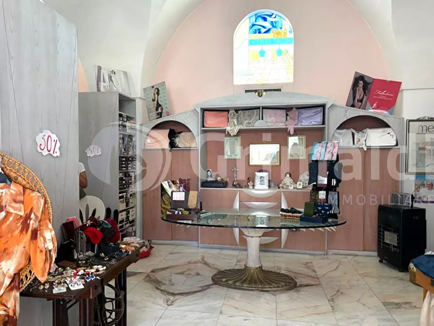 Immagine 34 di Locale commerciale in vendita  in Via Aldo Moro 89 a Tuglie