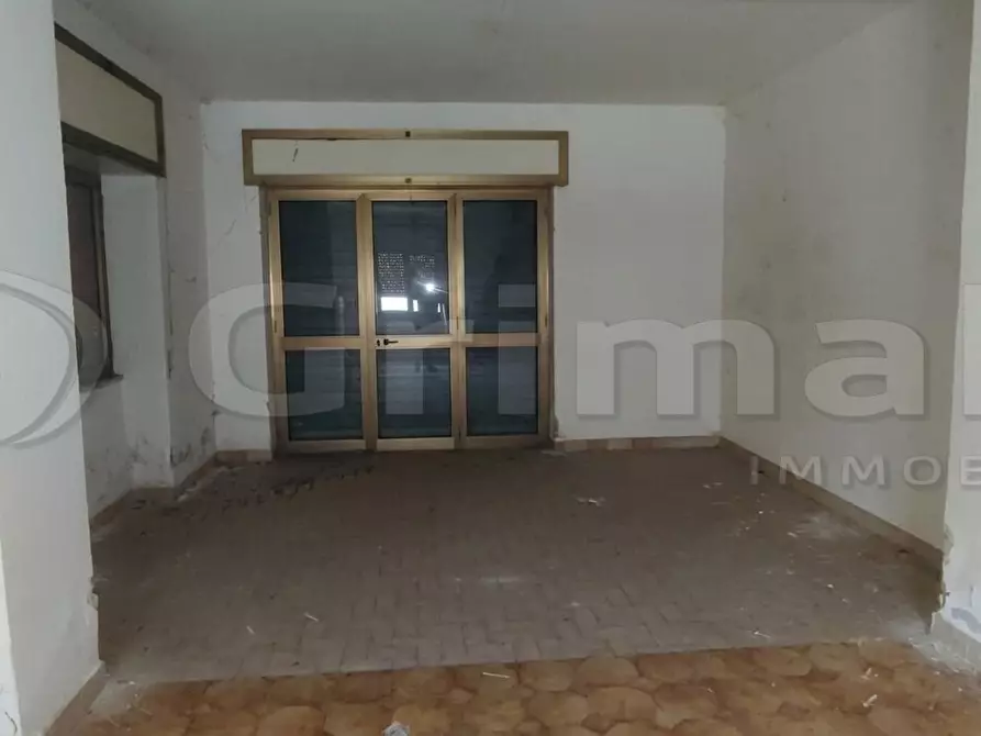 Immagine 15 di Palazzo in vendita  in Via Sferracavallo Snc a San Martino Valle Caudina