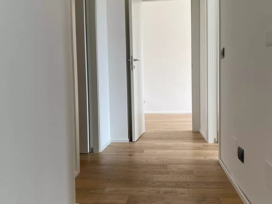 Immagine 14 di Trilocale in vendita  in Viale per S. Fermo della Battaglia 18 a Como