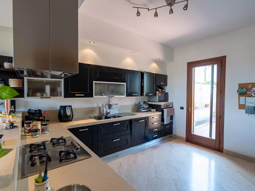Immagine 17 di Villa in vendita  in Via Piero Della Francesca 92 a Lecce
