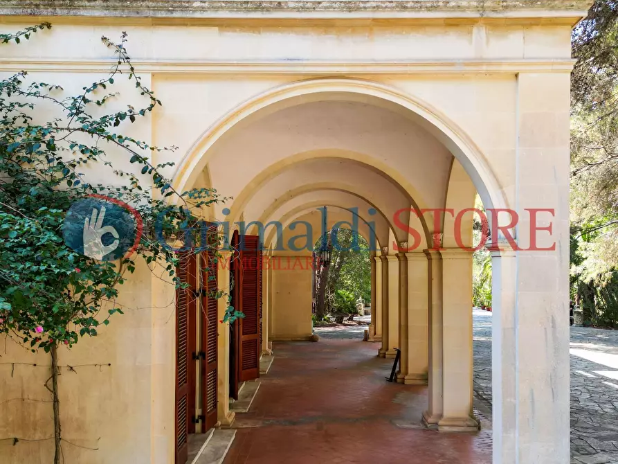 Immagine 9 di Villa in vendita  in Via Vecchia Carmiano a Lecce
