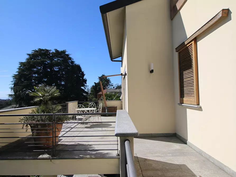 Immagine 21 di Villa in vendita  a Inverigo