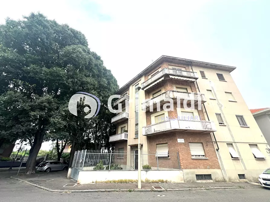 Immagine 1 di Trilocale in vendita  in Via Alessandro di Gifflenga 7 a Vercelli