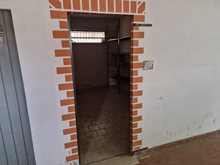 Immagine 36 di Appartamento in vendita  a Messina