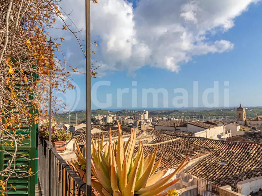 Immagine 8 di Appartamento in vendita  in Vico Giuseppe Melodia 4 a Noto