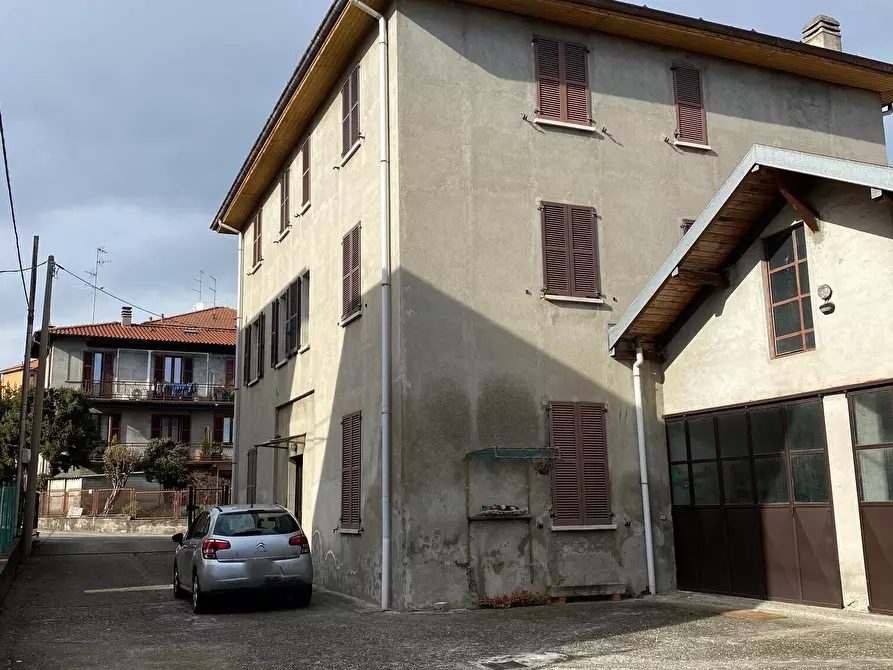 Immagine 6 di Casa indipendente in vendita  a Como
