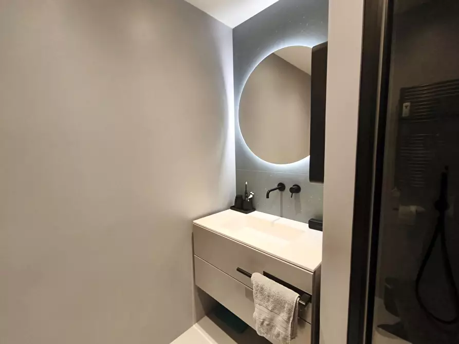Immagine 21 di Appartamento in vendita  in Viale Misurata 23 a Milano