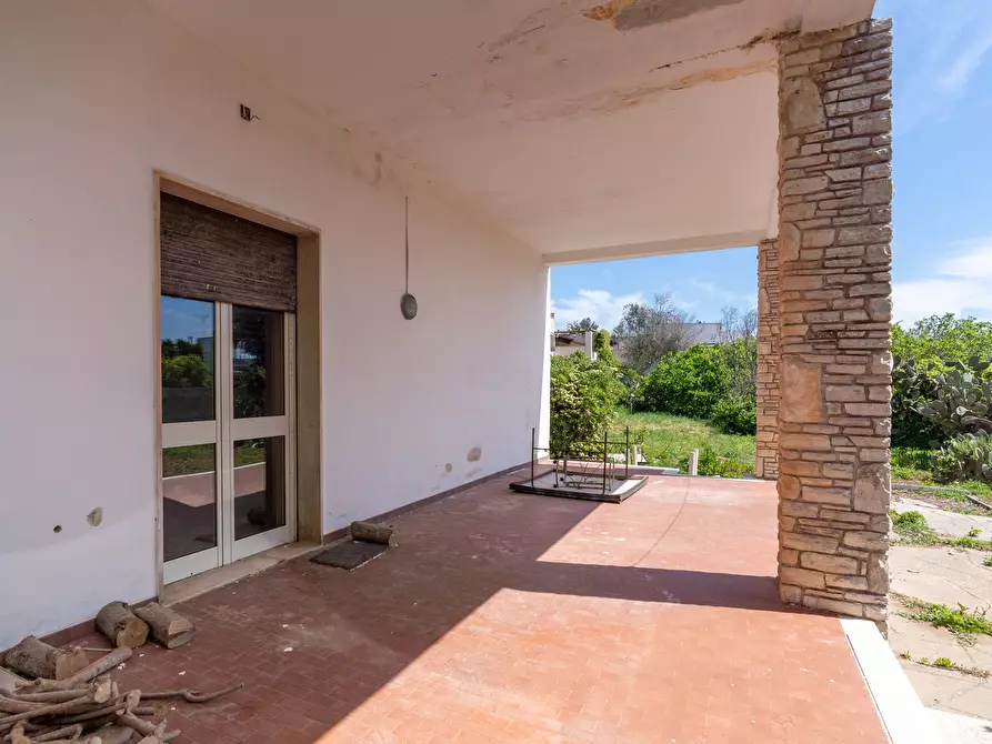 Immagine 27 di Villa in vendita  in Via Camaiore 2 a Lecce