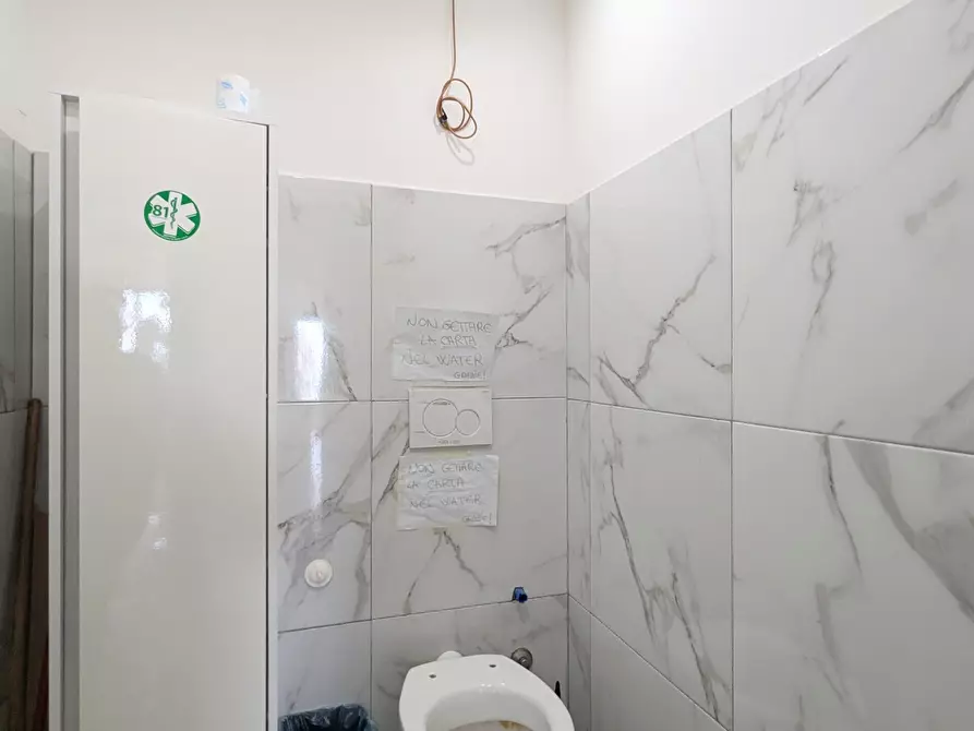 Immagine 15 di Bar / Ristorante in vendita  in Viale Giacomo Matteotti 68 a Nettuno