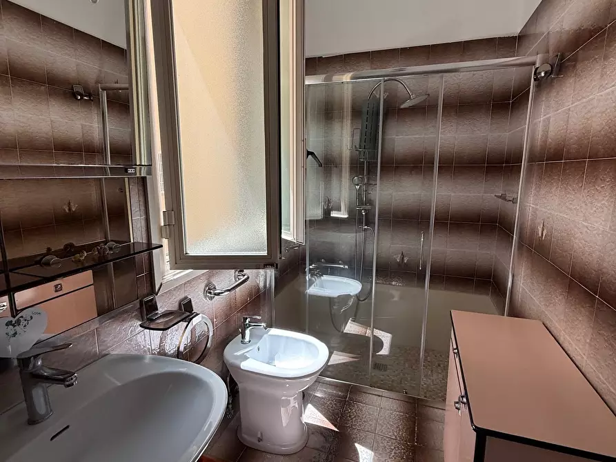 Immagine 21 di Trilocale in affitto  in VIA ANTONIO GRAMSCI 70 a Anzio