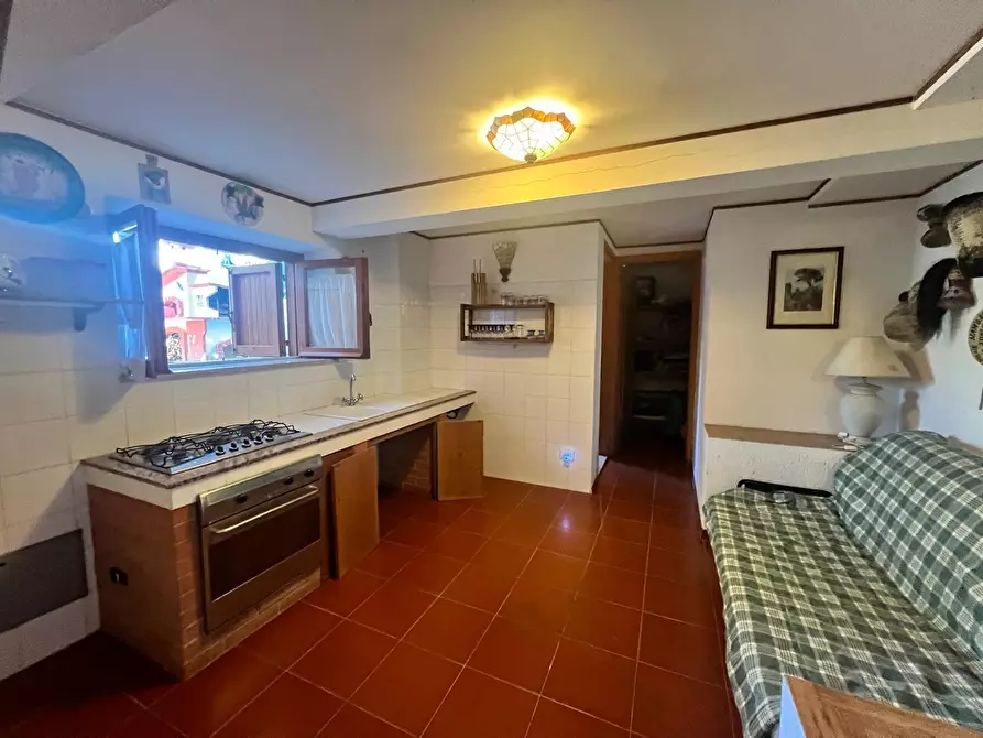 Immagine 14 di Porzione di casa in vendita  in Via delle Ninfe 16 a Anzio