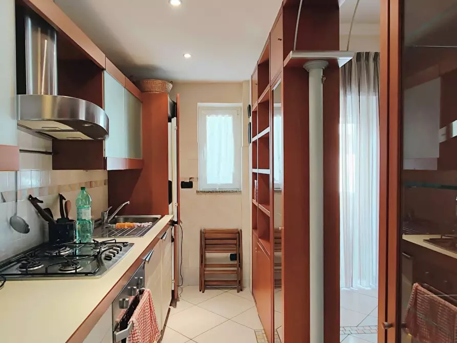 Immagine 9 di Trilocale in vendita  in Viale Giacomo Matteotti 153 a Nettuno