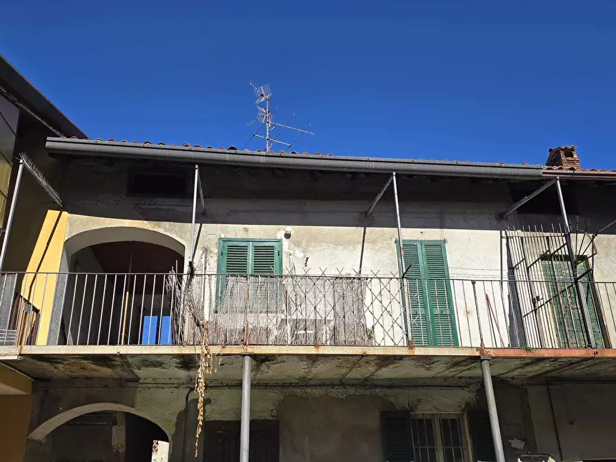 Immagine 1 di Appartamento in vendita  in Via Carlo Bianchi 11 a Inverigo