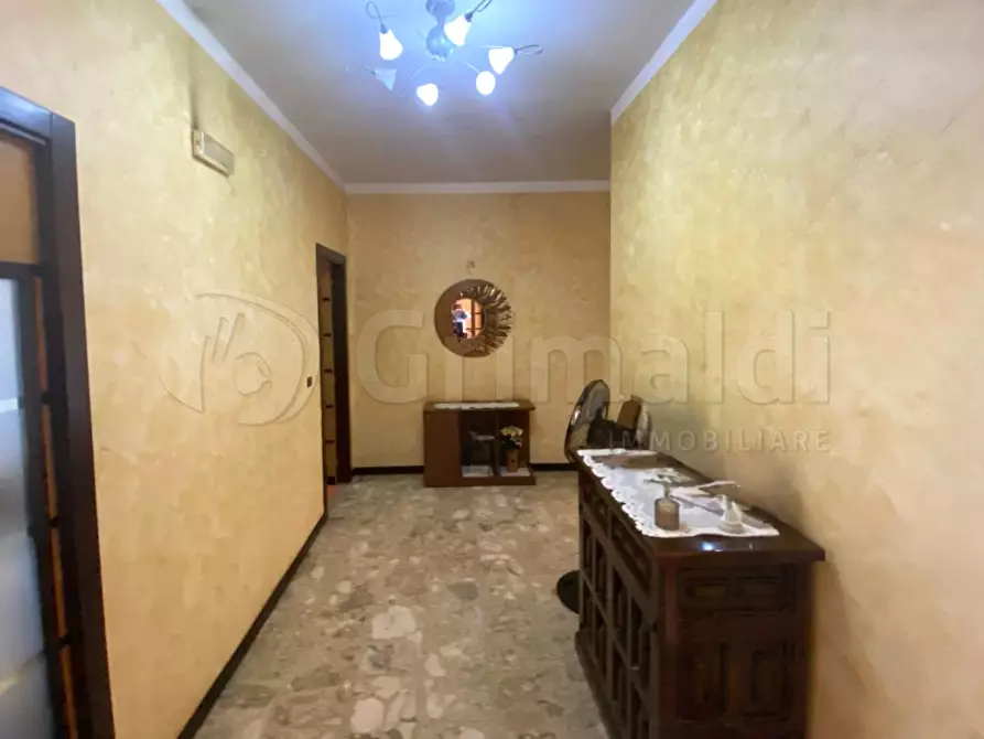 Immagine 4 di Trilocale in vendita  a Giugliano In Campania