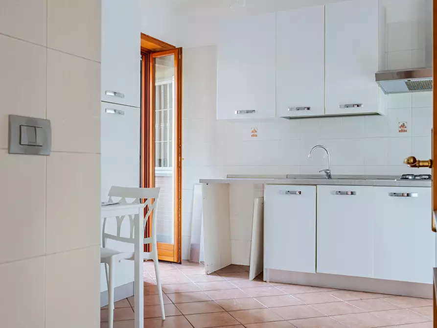 Immagine 5 di Appartamento in vendita  in Via Pietro de Francisci a Roma