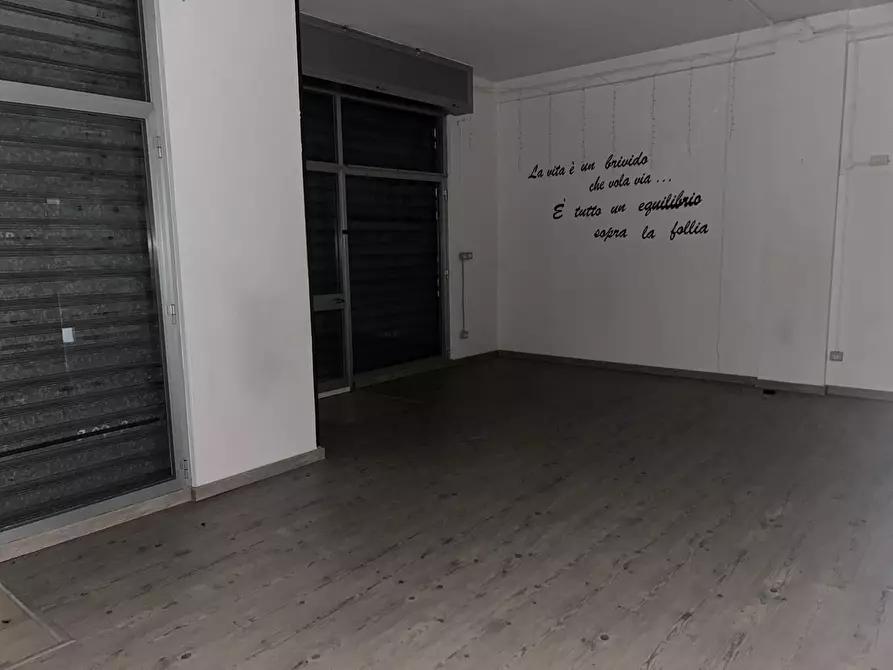 Immagine 19 di Locale commerciale in affitto  in Via dei Palumbo 43 a Lecce