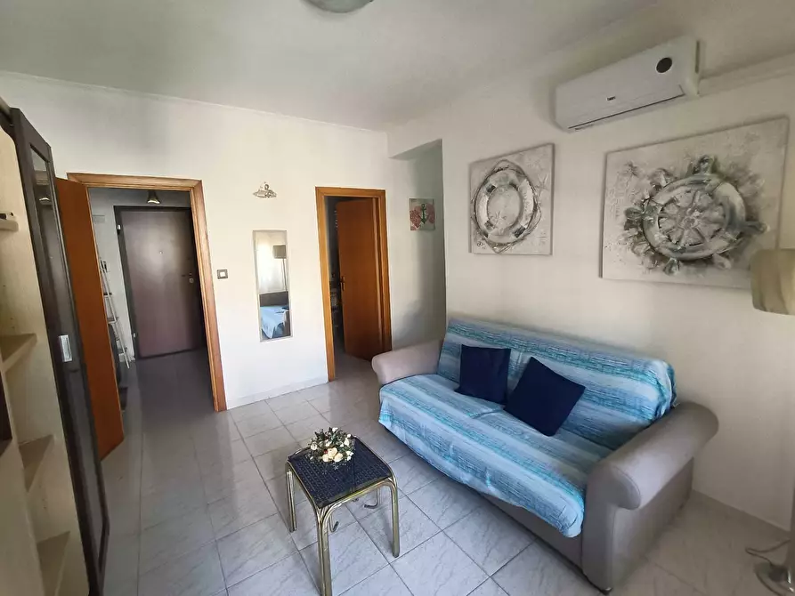 Immagine 2 di Bilocale in affitto  in Piazza della Pace 5 a Anzio