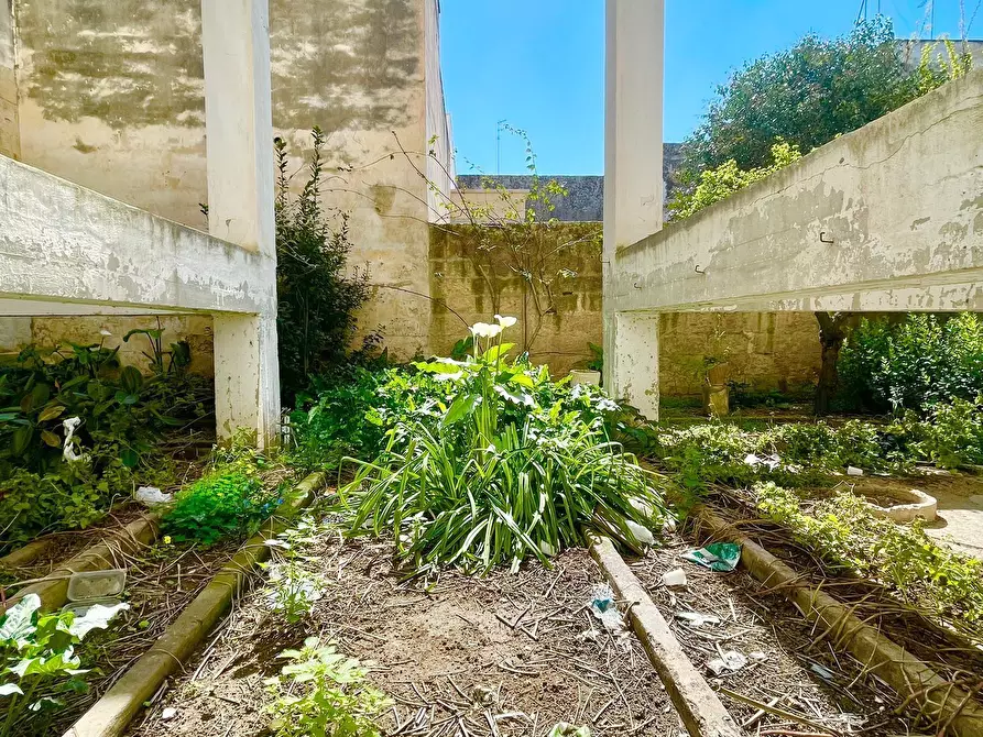 Immagine 24 di Pentalocale in vendita  in Via Dalmazia 28 a Lecce