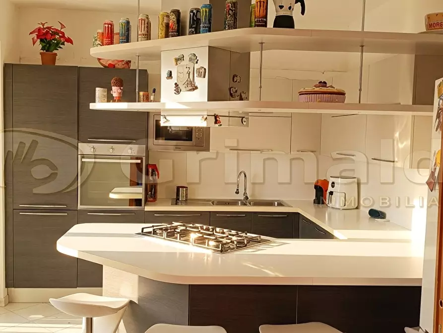 Immagine 5 di Quadrilocale in vendita  in Via Eduardo Scarfoglio 15B a Giugliano In Campania