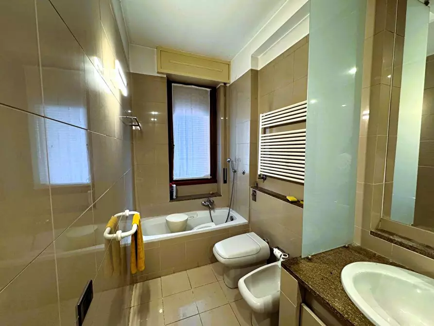Immagine 36 di Appartamento in vendita  in Piazza Imperatore Tito 8 a Milano