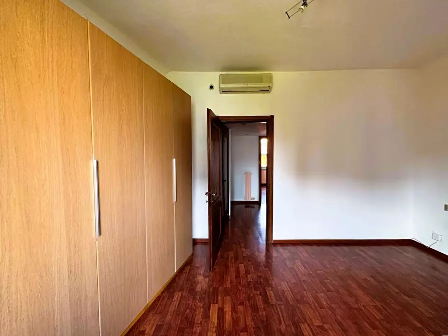 Immagine 36 di Trilocale in affitto  in Corso Lodi 90 a Milano