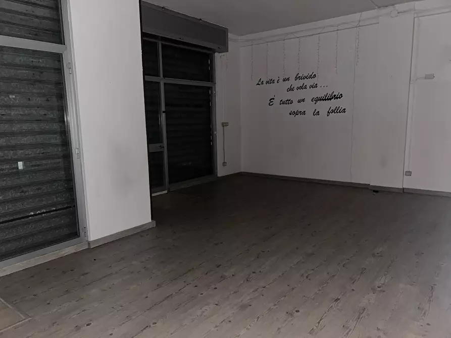 Immagine 14 di Locale commerciale in affitto  in Via dei Palumbo 43 a Lecce