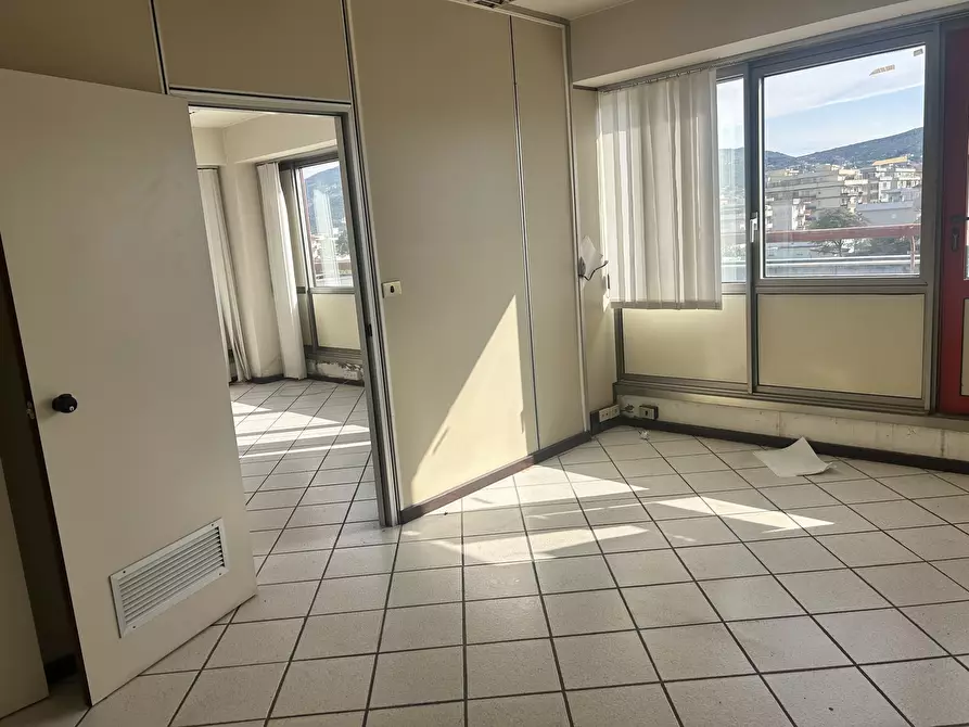Immagine 12 di Ufficio in vendita  in via delle Arene 234 a Terracina