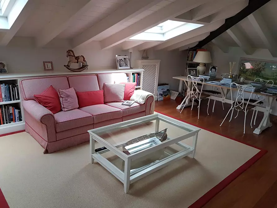 Immagine 18 di Appartamento in vendita  in Via della Noce 116 a Alzate Brianza