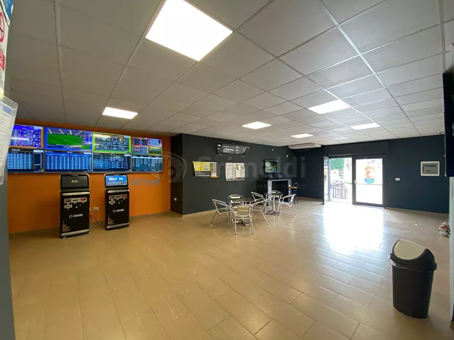 Immagine 4 di Casa indipendente in vendita  a Aversa