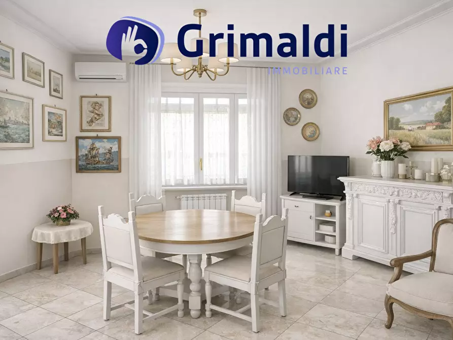 Immagine 7 di Quadrilocale in vendita  a Napoli