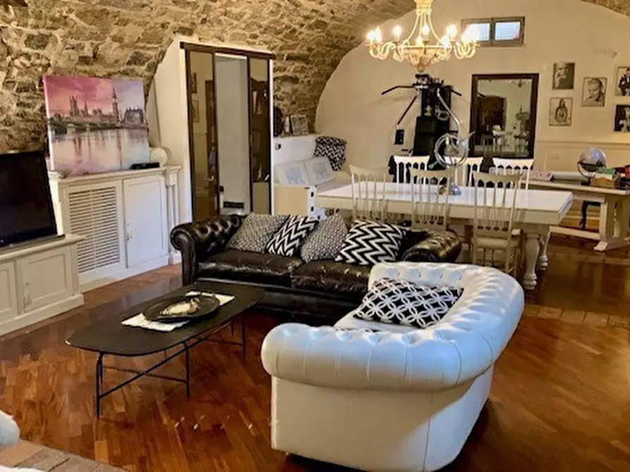 Immagine 11 di Terratetto in vendita  in Via Umberto I 16 a Orsenigo