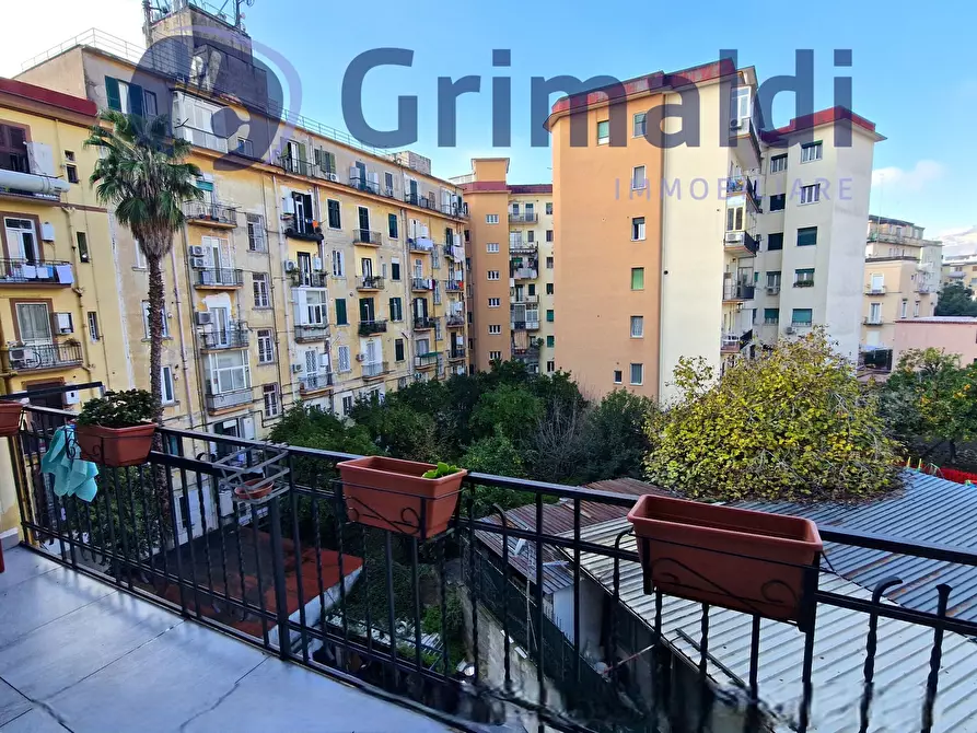 Immagine 8 di Bilocale in affitto  in Via Vincenzo Gemito 27 a Napoli