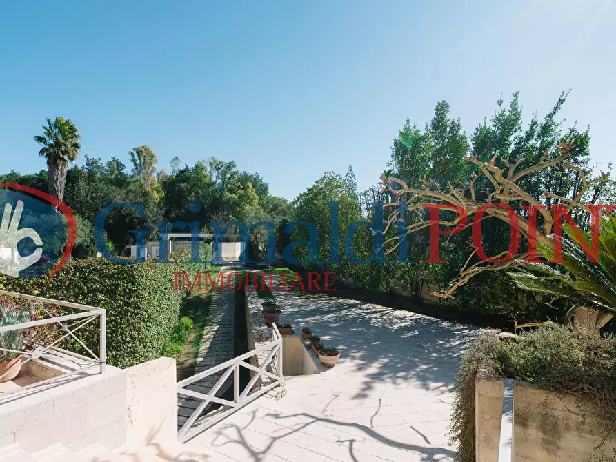 Immagine 21 di Villa in vendita  in Via Villa Bellavista 70 a Lecce