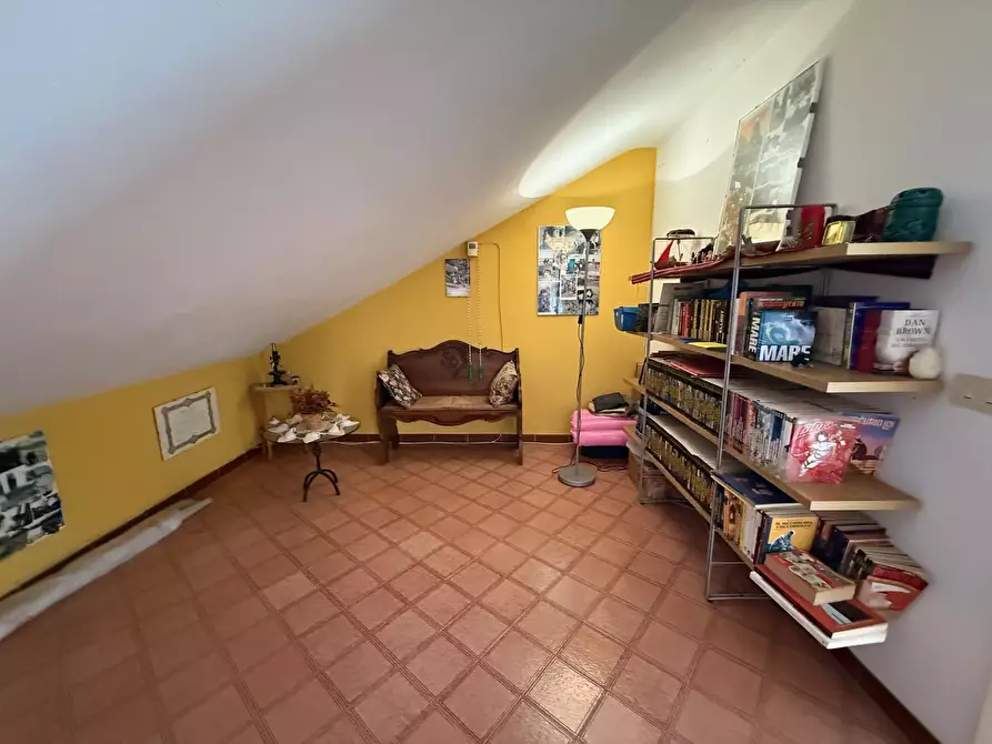 Immagine 12 di Attico in vendita  in Via Tanaro 3 a Nettuno