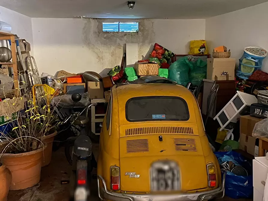 Immagine 8 di Garage in vendita  in VIA PEGASO 2 a Anzio