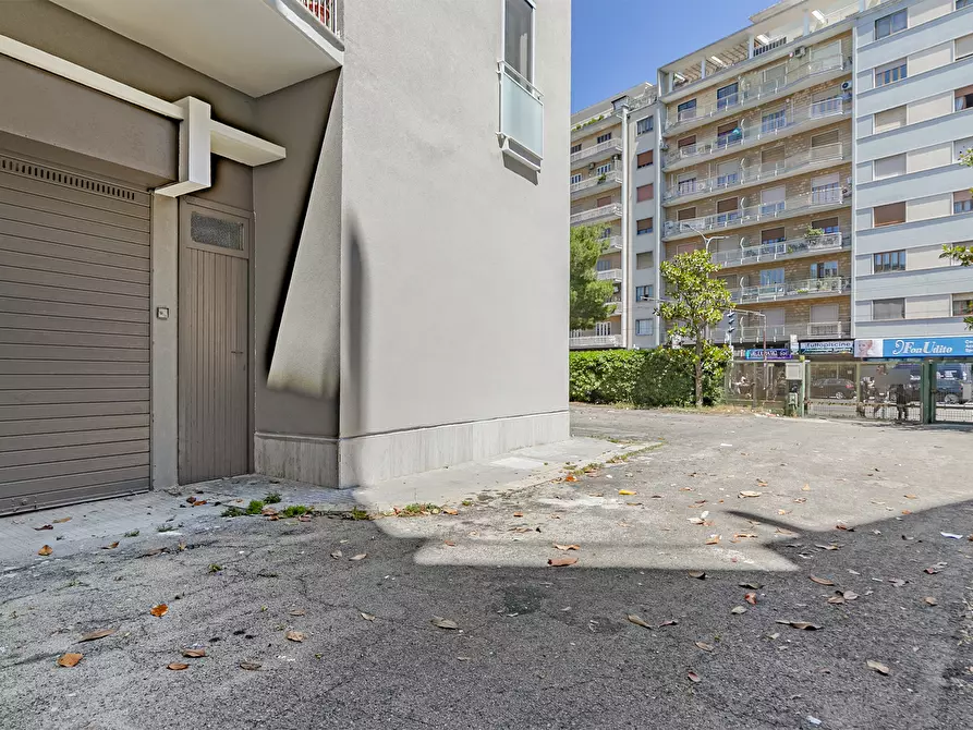 Immagine 65 di Quadrilocale in vendita  in Via Regina Elena 23 a Lecce