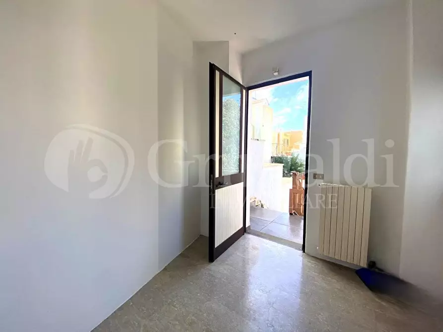 Immagine 12 di Villetta a schiera in vendita  in VIA VERDI a Alezio
