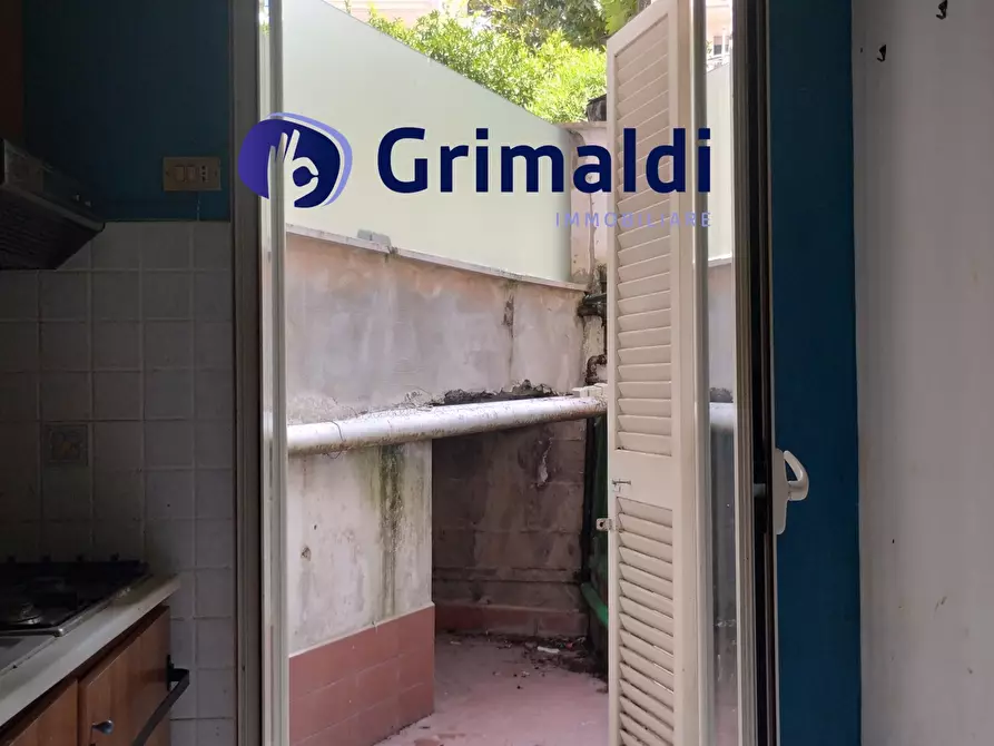 Immagine 11 di Monolocale in vendita  a Napoli