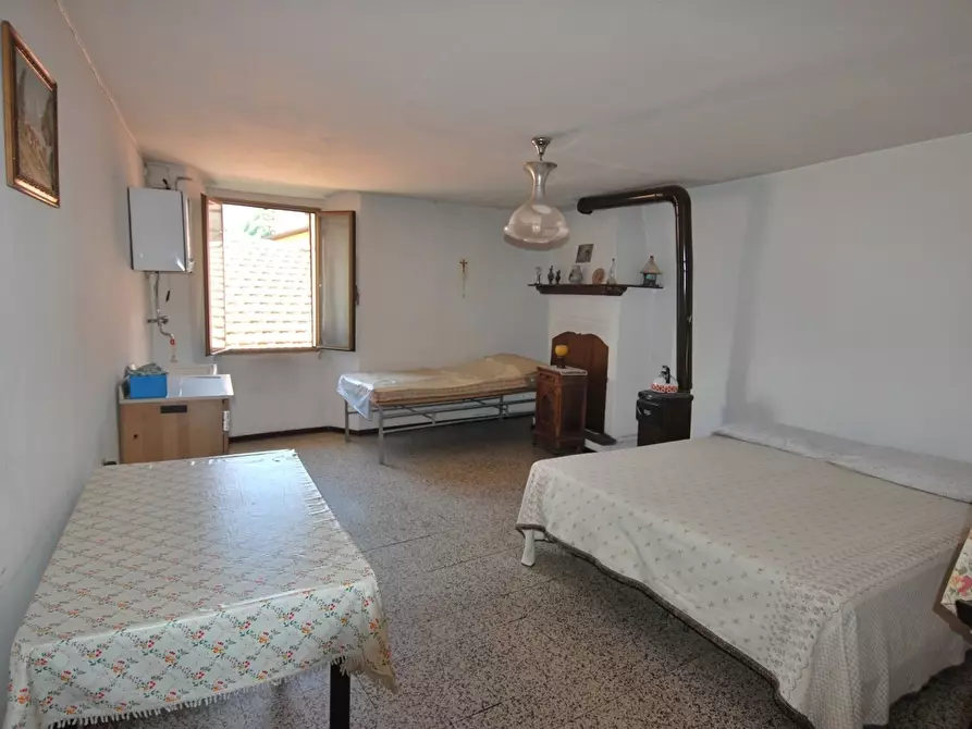 Immagine 13 di Terratetto in vendita  in via Castello 4 a Dongo