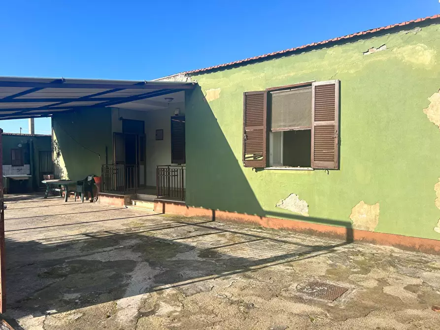 Immagine 2 di Casa bifamiliare in vendita  a Terracina