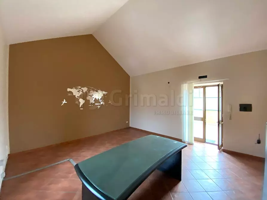 Immagine 4 di Ufficio in affitto  a Villaricca