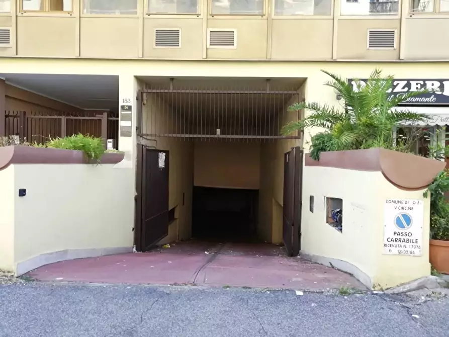 Immagine 6 di Garage in vendita  in Viale Marx a Roma