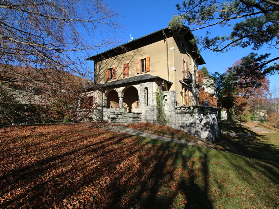 Immagine 1 di Villa in vendita  a Alta Valle Intelvi