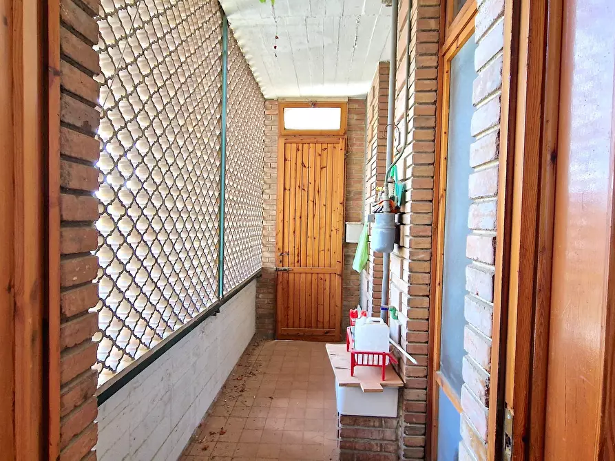 Immagine 11 di Pentalocale in vendita  in Via michele Pironti 1/B a Avellino