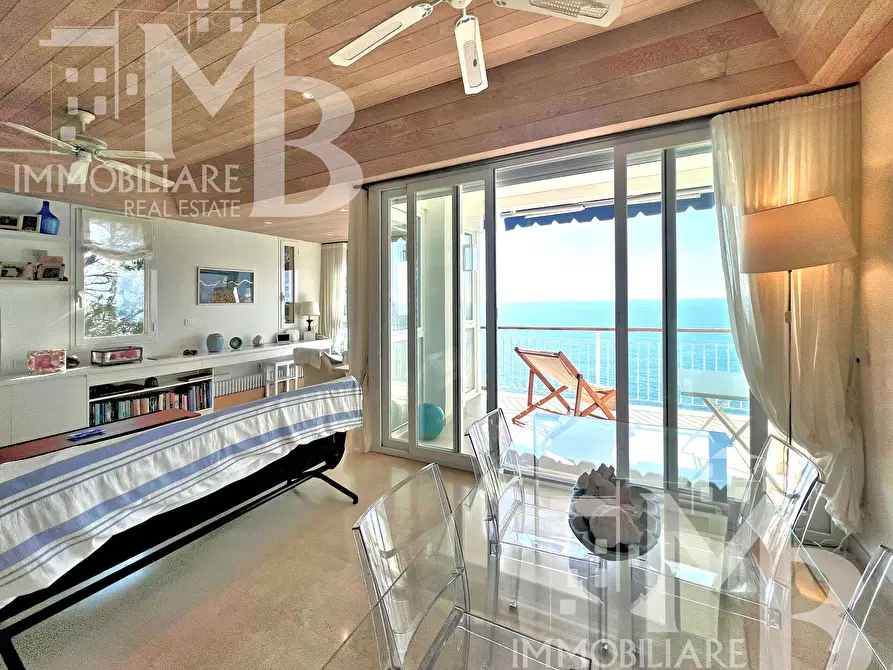 Immagine 11 di Attico in vendita  in Via Alla Torre 2 a Sori