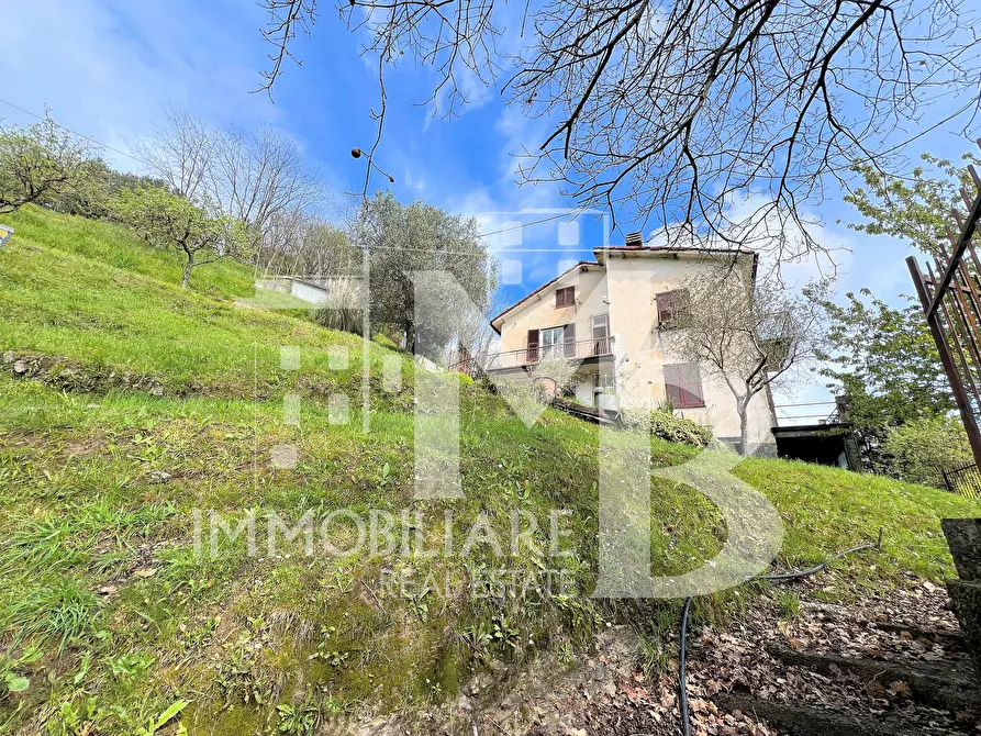 Immagine 5 di Casa bifamiliare in vendita  in Frazione Pannesi 41 a Lumarzo