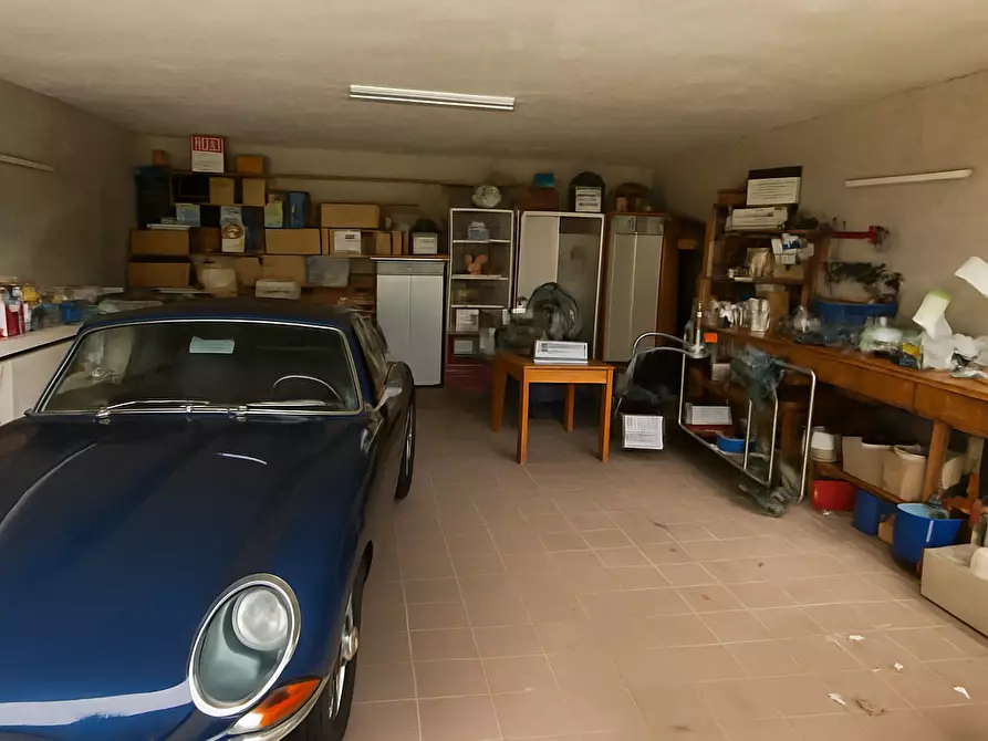 Immagine 34 di Casa indipendente in vendita  a Sarzana